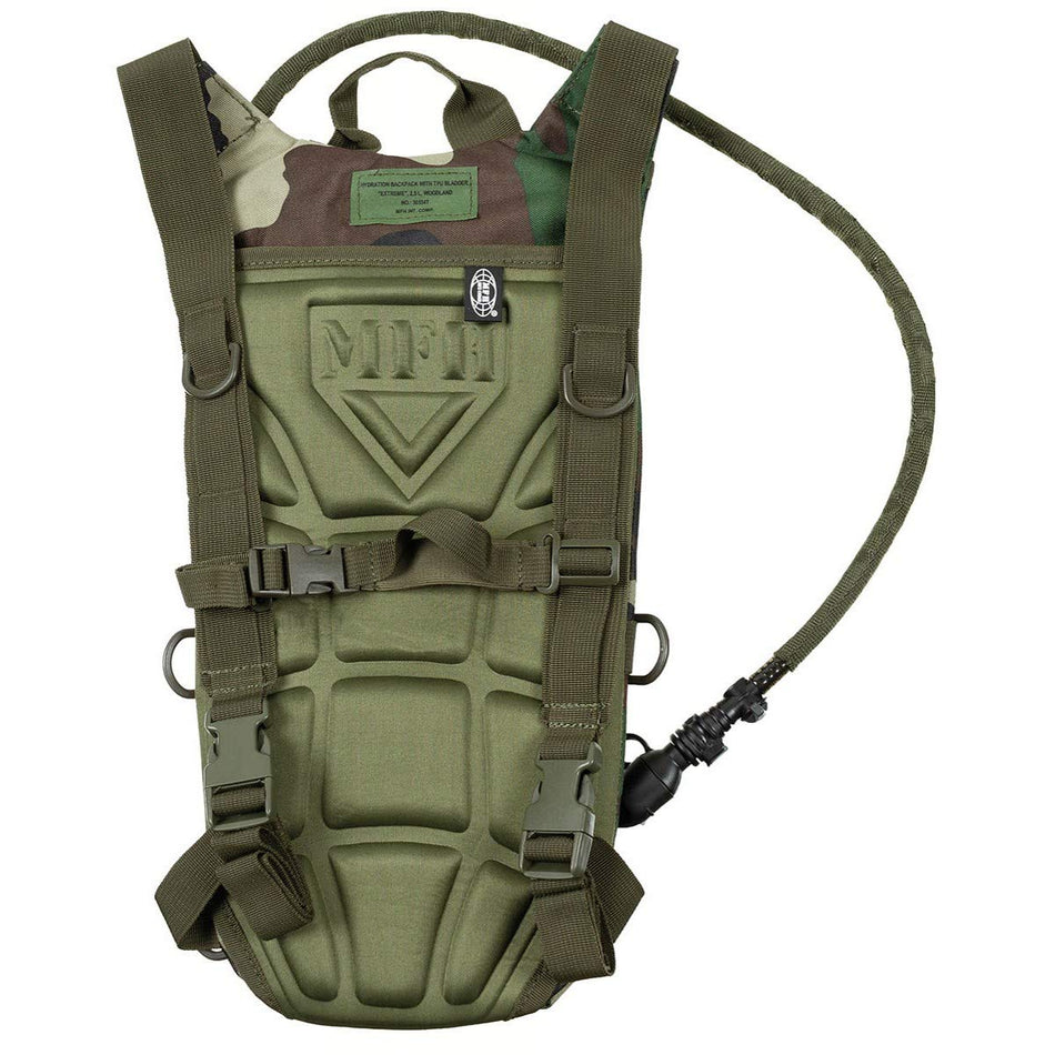 MFH HYDRATION PACK WOODLAND CAMO