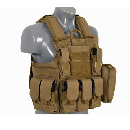 8 Fields Combat Airsoft Vest Tan