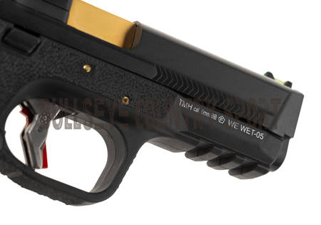 WE WET-05 Airsoft Pistol GBB Black Frame Black Slide Gold Barrel